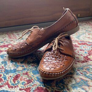 Beautiful soft all-leather Dexter shoes 8-1/2 W